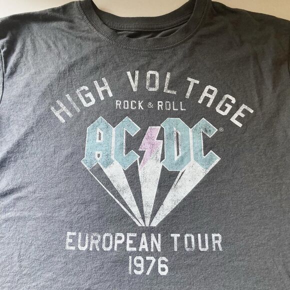AC/DC Grey Graphic Tee Youth Kids  SIZE MEDIUM 7/8 VTG STYLE T SHIRT band tour - Picture 2 of 4
